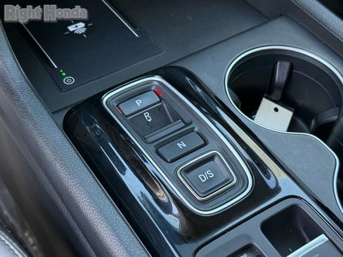 Used 2025 Honda Pilot EX-L image 25