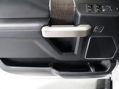 Used 2020 Ford F250 Lariat w/ Lariat Value Package image 58