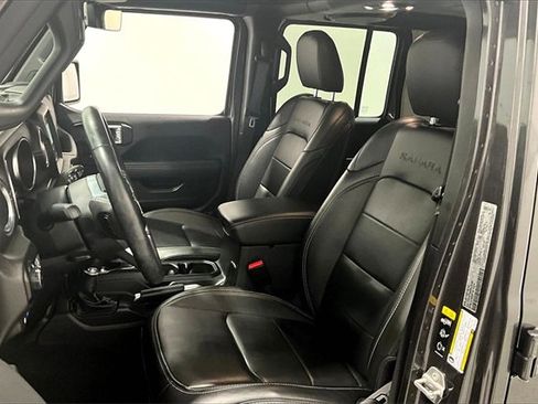 Used 2022 Jeep Wrangler Unlimited Sahara w/ Cold Weather Group image 22