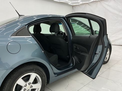 Used 2012 Chevrolet Cruze LT FWD image 13