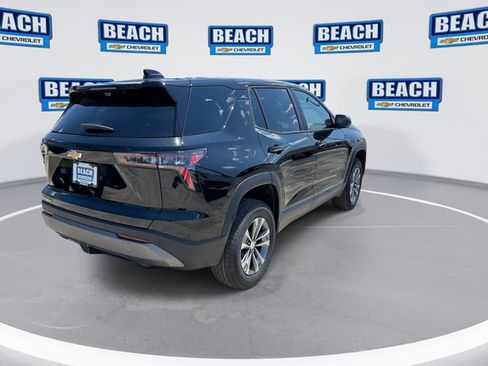 New 2026 Chevrolet Equinox LT w/ Convenience Package II FWD image 8