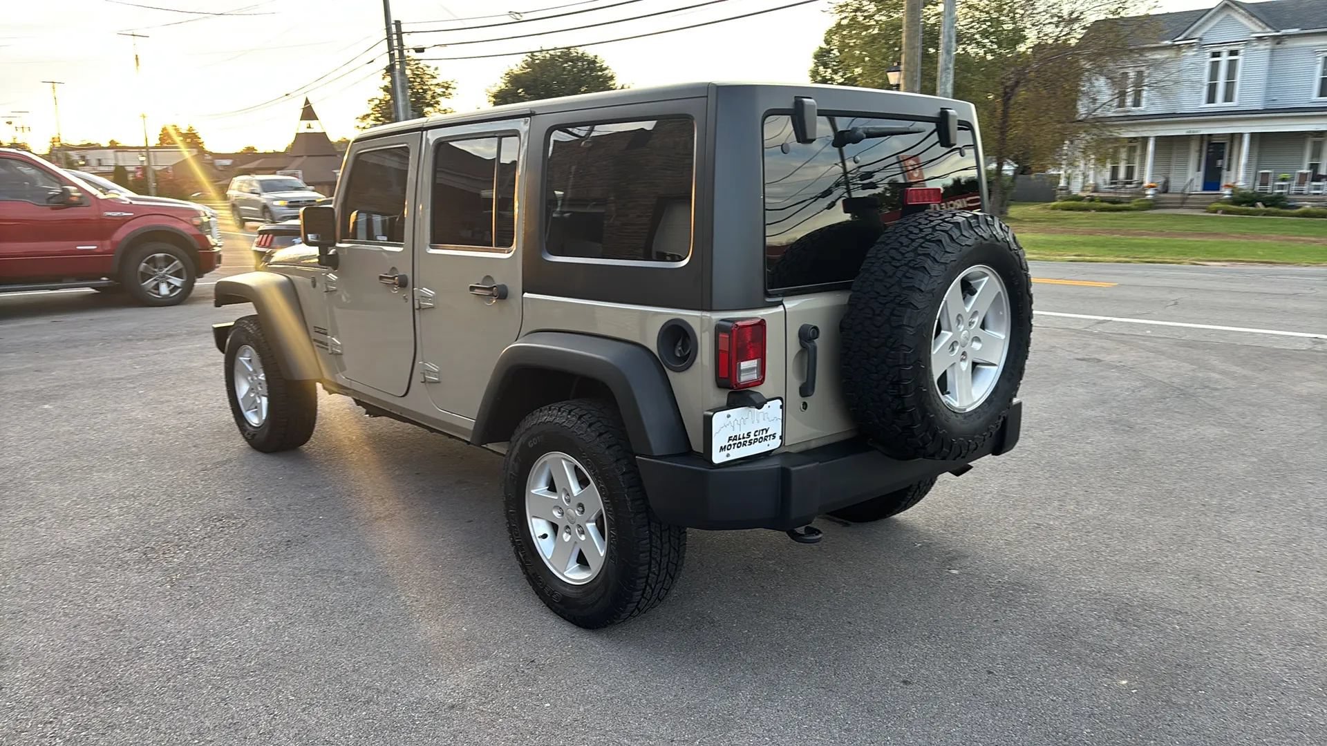 Used 2017 Jeep Wrangler Unlimited Sport w/ Quick Order Package 24S AWD/4WD image 9