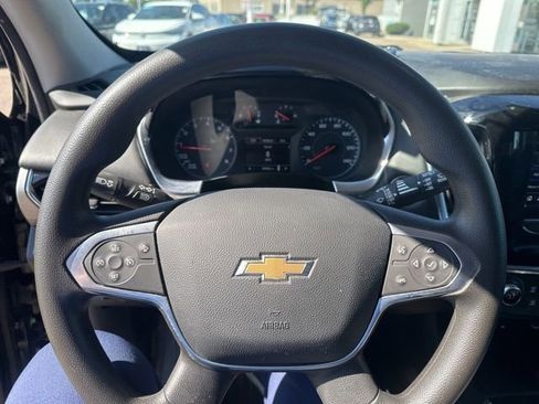 Used 2020 Chevrolet Traverse LS AWD/4WD image 13