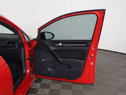 Used 2019 Volkswagen Golf R 4-Door AWD/4WD image 20