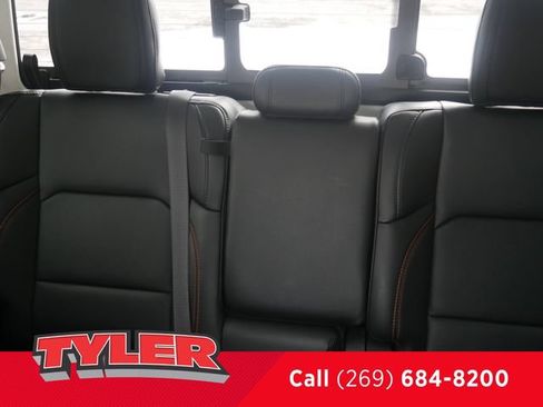 Used 2022 Jeep Gladiator Mojave w/ Cold Weather Group AWD/4WD image 38