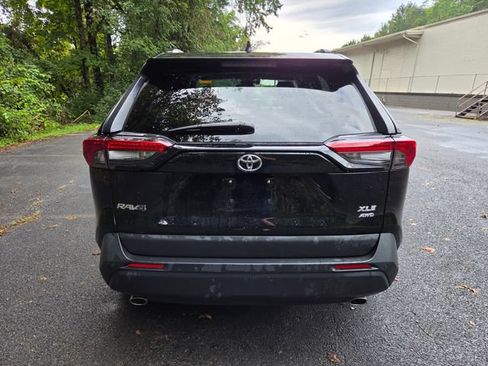 Used 2023 Toyota RAV4 XLE Premium AWD/4WD image 8