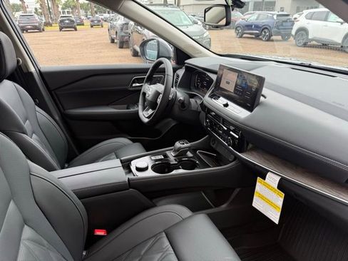 New 2026 Nissan Rogue Platinum w/ Platinum Premium Package AWD/4WD image 23