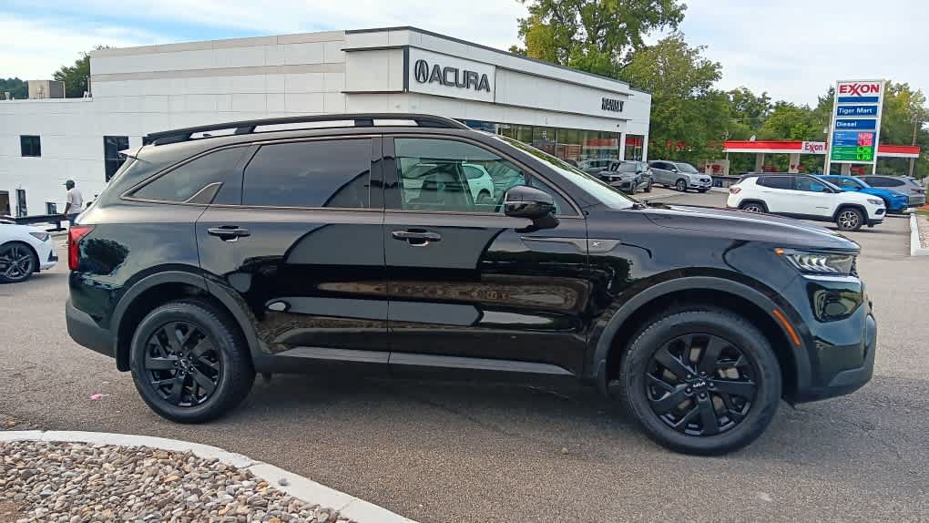 Used 2022 Kia Sorento S w/ Panoramic Sunroof Package AWD/4WD image 5