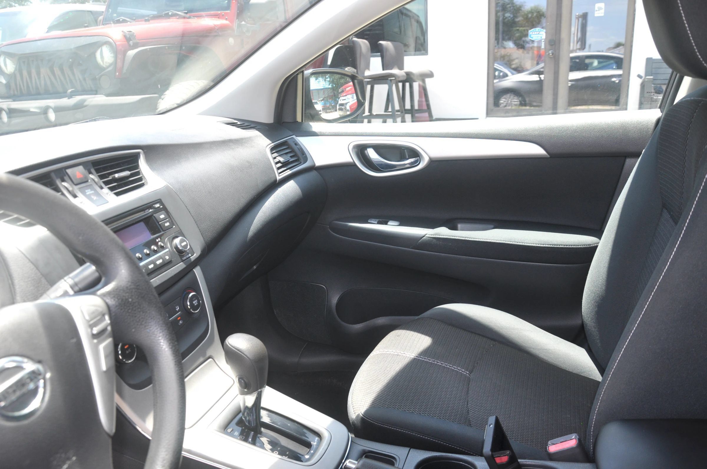 Used 2015 Nissan Sentra SV FWD image 22