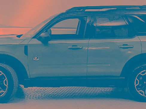 Certified 2025 Ford Bronco Sport Outer Banks w/ Outer Banks Tech Package+ image 5