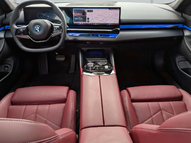 Used 2024 BMW i5 eDrive40i w/ M Sport Package RWD image 14