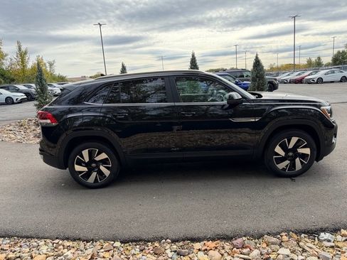 New 2026 Volkswagen Atlas Cross Sport SE AWD/4WD image 6