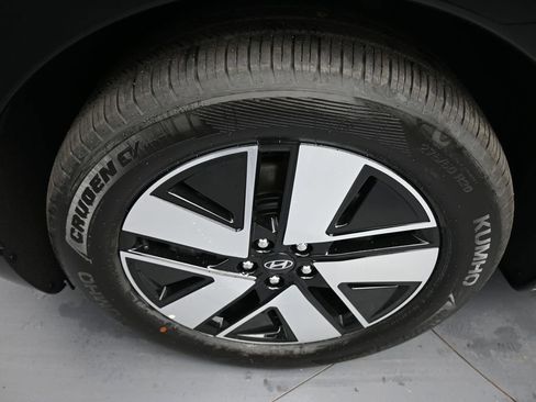 New 2026 Hyundai Ioniq 9 SEL image 14