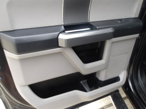 Used 2015 Ford F150 XLT w/ Equipment Group 302A Luxury image 16