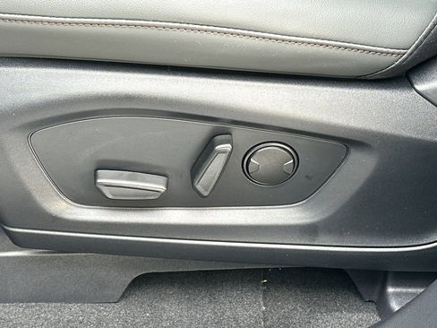 New 2026 Ford Explorer Active w/ Active Comfort Package image 25