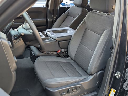 Used 2022 Chevrolet Silverado 1500 Custom image 16