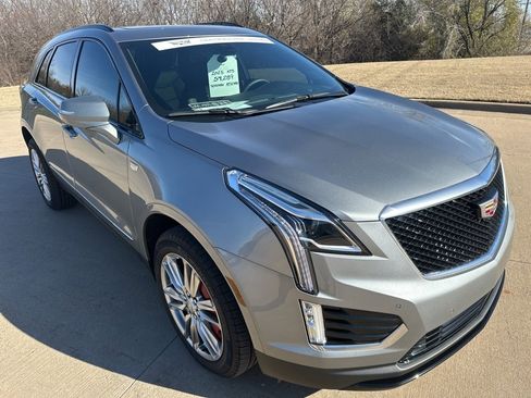 Certified 2025 Cadillac XT5 Sportv image 8