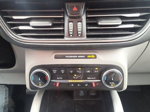 Used 2023 Ford Escape Active w/ Cold Weather Package FWD image 33