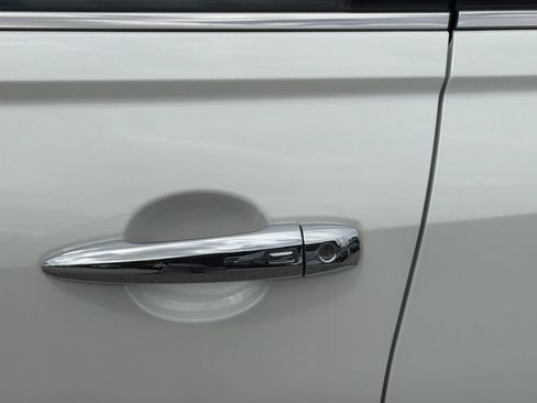 Used 2023 Nissan Altima 2.5 SV w/ SV Premium Package FWD image 31