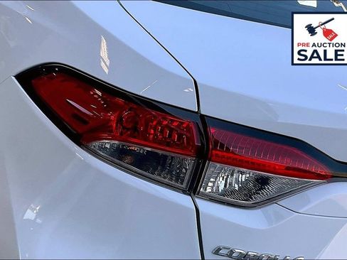 Used 2023 Toyota Corolla LE FWD image 29