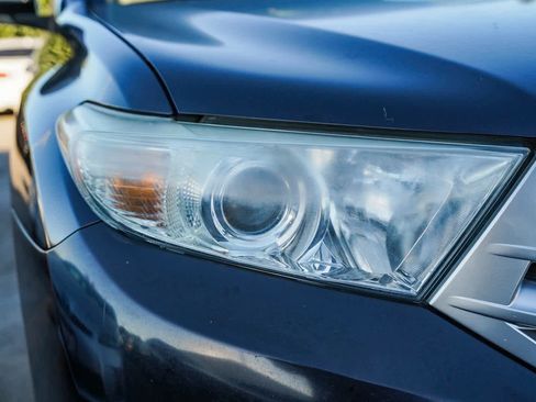 Used 2013 Toyota Highlander Limited image 10