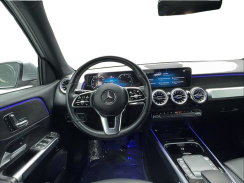 Used 2023 Mercedes-Benz EQB 300 4MATIC w/ Exclusive Package image 33