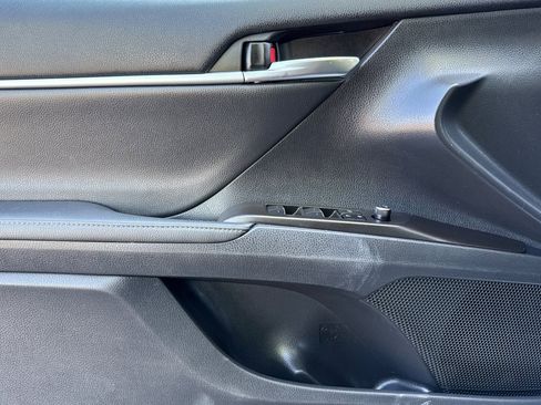 Used 2023 Toyota Camry XSE image 10