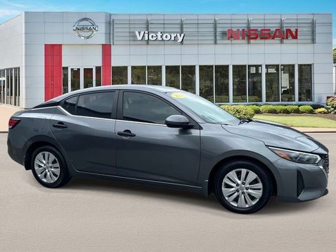 Used 2024 Nissan Sentra S FWD image 2