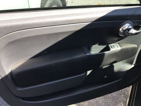 Used 2018 FIAT 500 Pop image 16