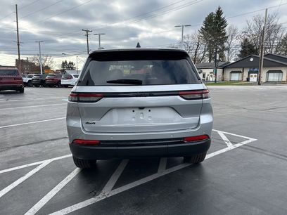 New 2025 Jeep Grand Cherokee 4WD