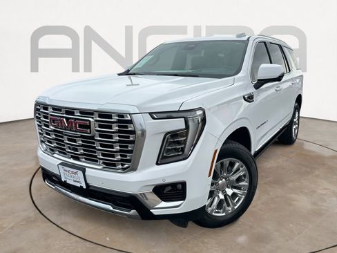 Used 2026 GMC Yukon Denali w/ Sun & Power Step Package AWD/4WD image 4