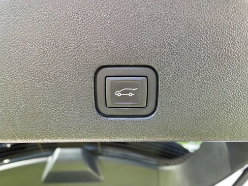 Used 2021 Cadillac XT6 Premium Luxury AWD/4WD image 8