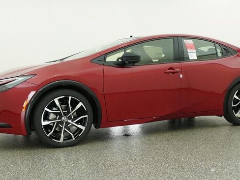 New 2026 Toyota Prius Plug-In Hybrid FWD image 16