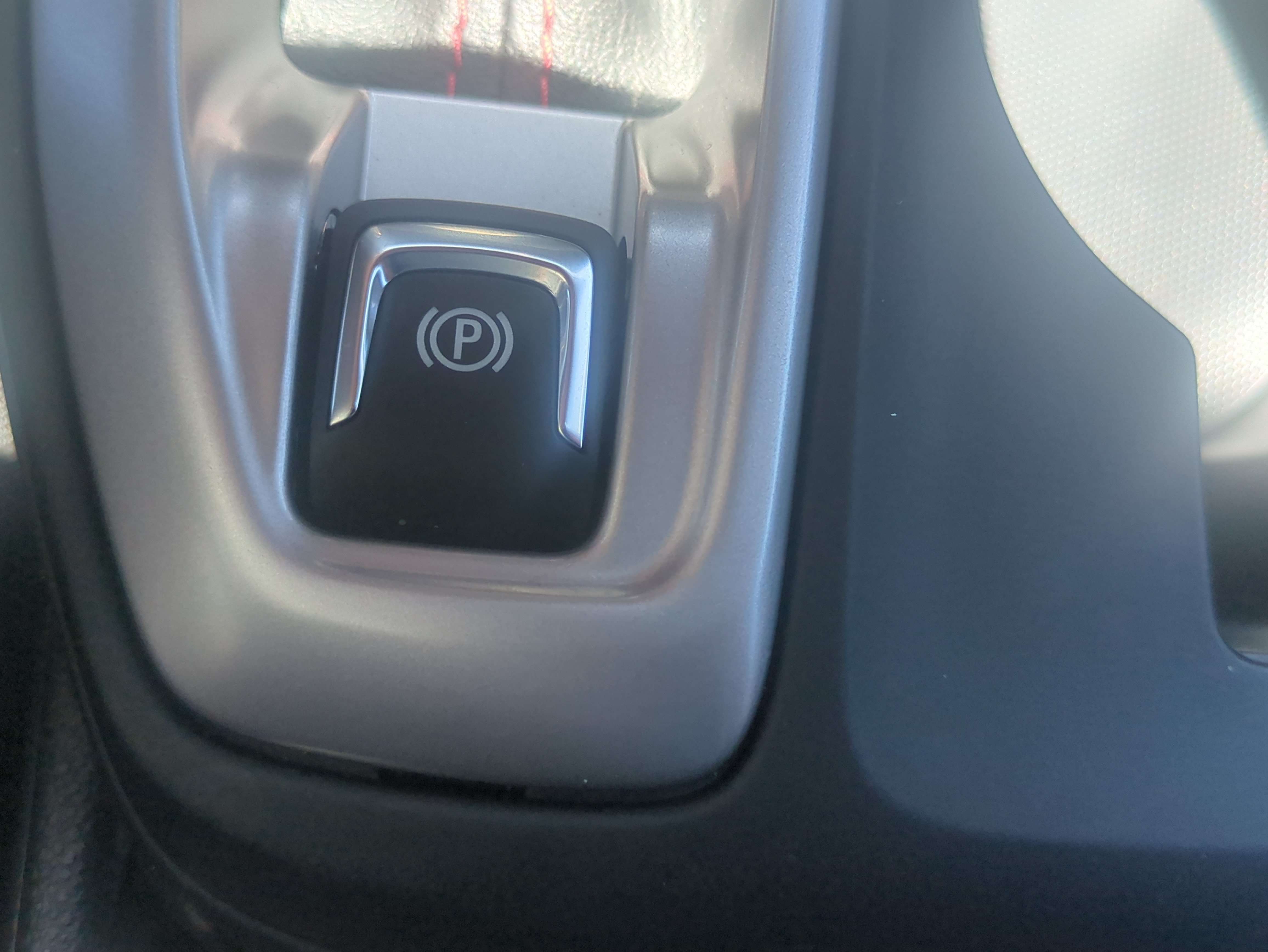 Used 2026 Chevrolet Trax RS FWD image 22