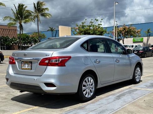 Used 2016 Nissan Sentra SV FWD image 5