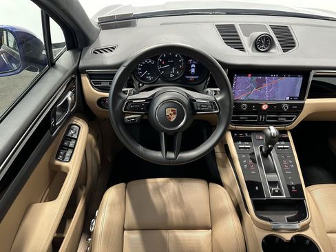 Certified 2026 Porsche Macan AWD/4WD image 26