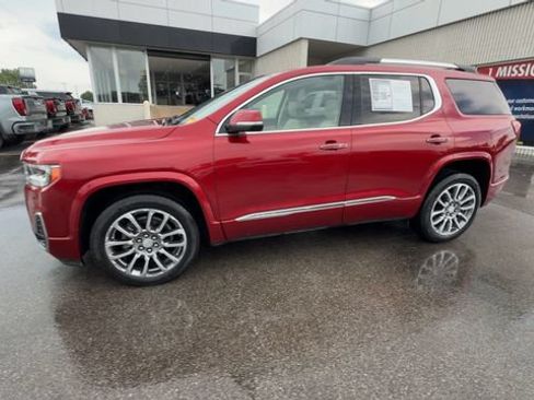 Used 2023 GMC Acadia Denali w/ Denali Technology Package AWD/4WD image 5