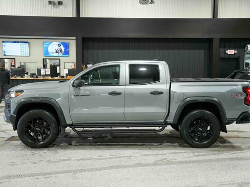 Used 2024 Chevrolet Colorado Trail Boss w/ LPO, Dark Essentials Package image 8