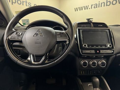 Used 2020 Mitsubishi Outlander Sport SE FWD image 9