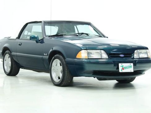 Used 1990 Ford Mustang LX image 4