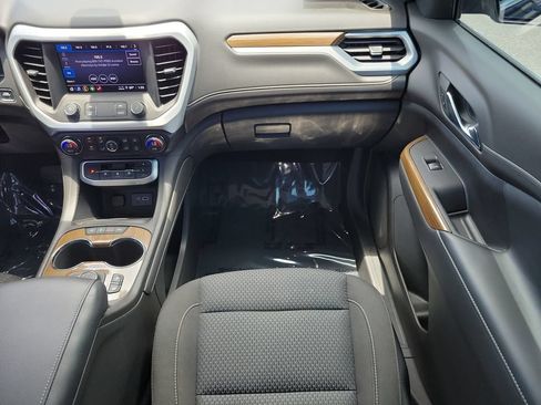 Used 2021 GMC Acadia SLE w/ Driver Convenience Package FWD image 16
