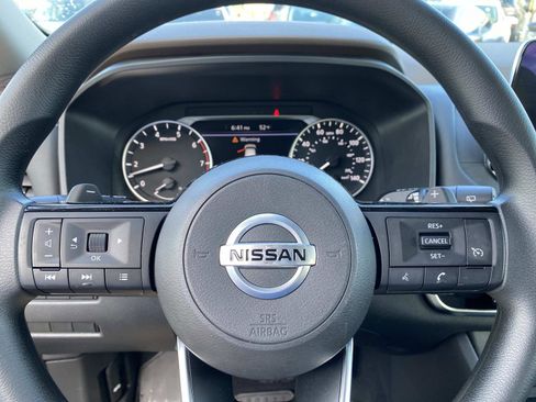 Used 2021 Nissan Rogue S AWD/4WD image 15