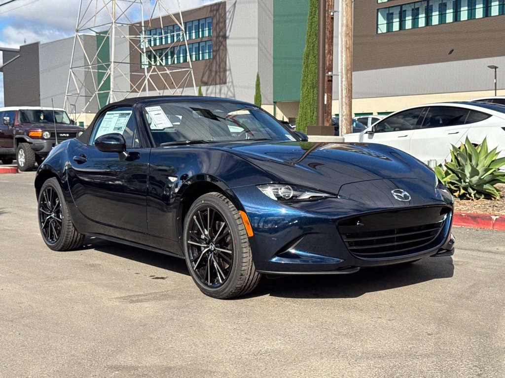 New 2026 MAZDA MX-5 Miata Grand Touring RWD image 2