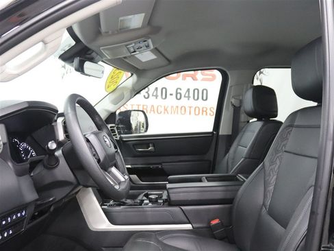 Used 2023 Toyota Tundra Limited AWD/4WD image 13