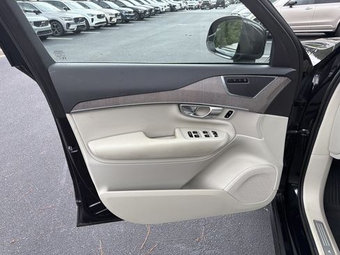 Certified 2023 Volvo XC90 B5 Plus w/ Protection Package Premier AWD/4WD image 14