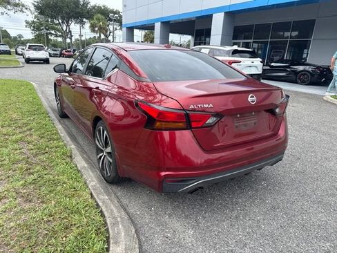 Used 2019 Nissan Altima 2.5 SR w/ SR Premium Package FWD image 4