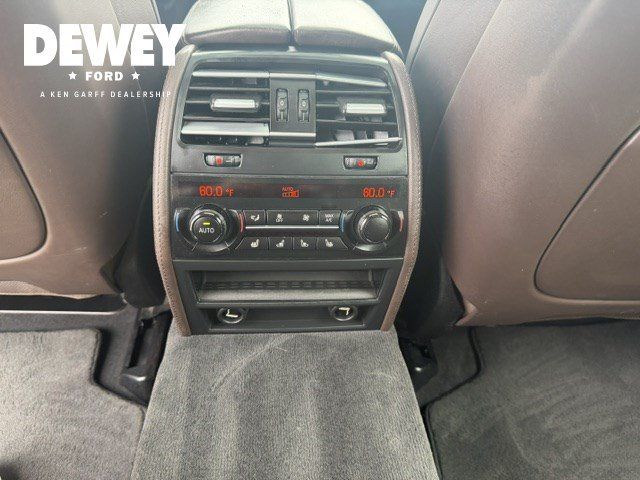 Used 2014 BMW 750Li RWD image 32