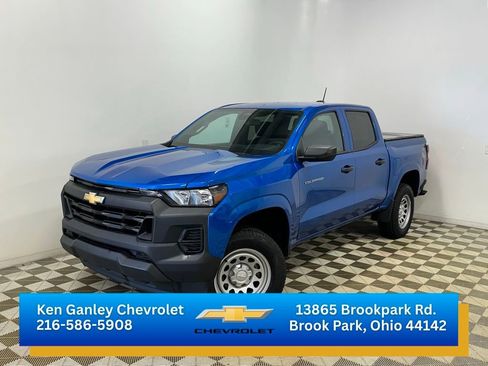 Used 2023 Chevrolet Colorado W/T w/ WT Convenience Package AWD/4WD image 1