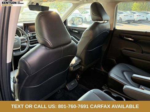 Used 2025 Toyota Highlander XLE AWD/4WD image 31