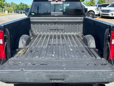 Used 2023 Chevrolet Silverado 3500 High Country AWD/4WD image 18
